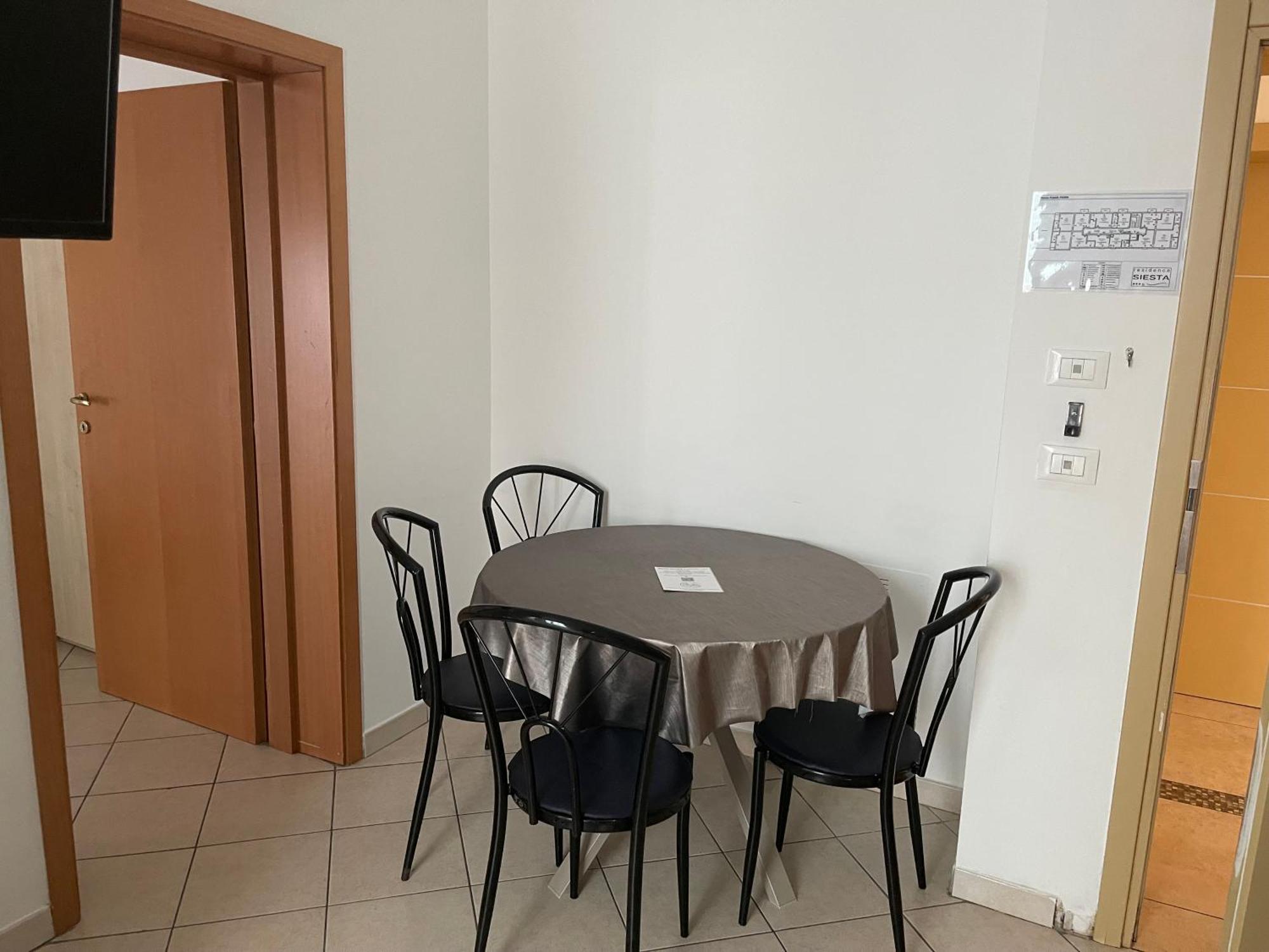 Residence Siesta Ρίμινι Εξωτερικό φωτογραφία